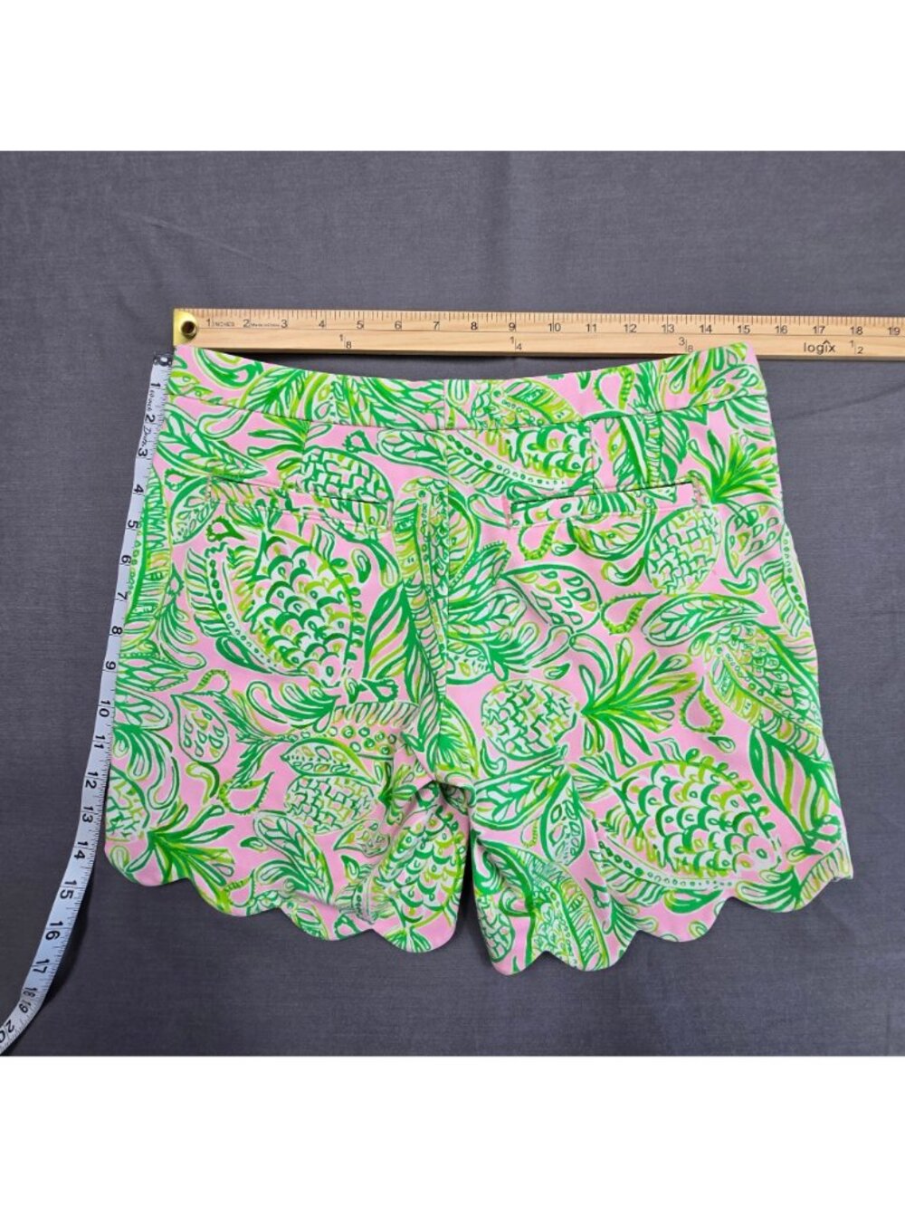 Lilly Pulitzer Size 2 Darci Knit Scallop Hem Shorts Madevilla Pineapple Pink - Picture 4 of 4